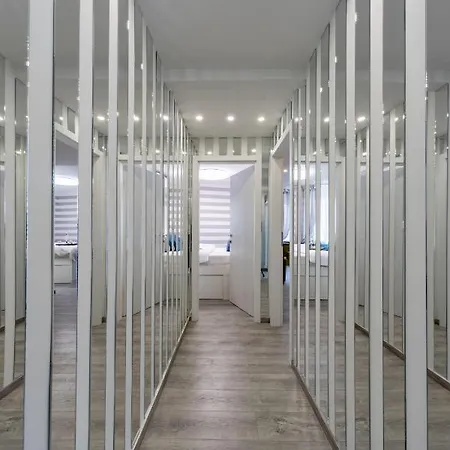 Διαμέρισμα Forever & *