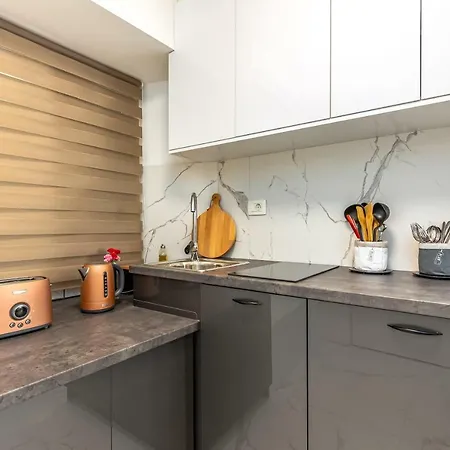 Διαμέρισμα Forever &